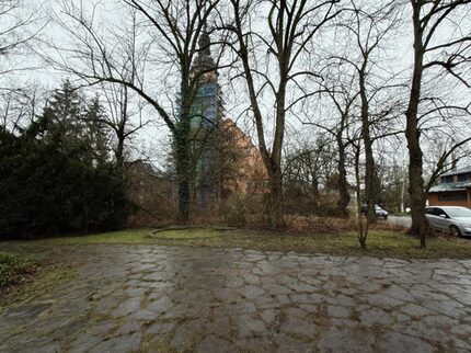 Pauluskirchplatz Platzfläche und alter Sandsteineinfassung (Sandkasten)