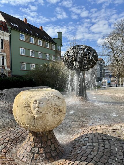 Freundschaftsbrunnen am Schumannplatz