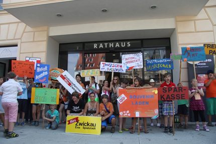 Parade der Betrieb zu Besuch am Rathaus