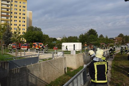 Aufbau Dammbalkensystem