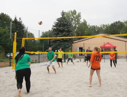 erstes Volleyballspielen
