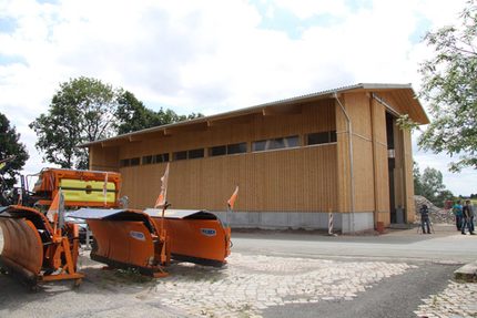 Salzhalle - Seitenansicht Schleppdach für Fuhrpark.jpg