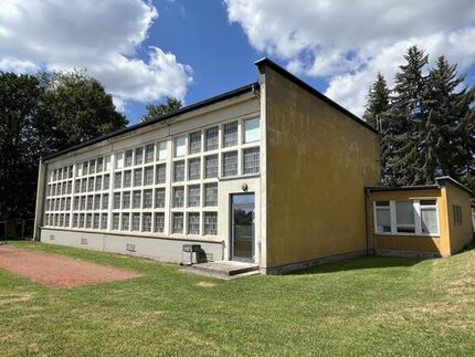 Sporthalle - Rückseite