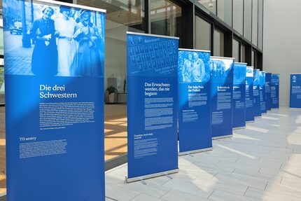 Die Wanderausstellung „Erinnerungen sichtbar machen“ im Rathaus