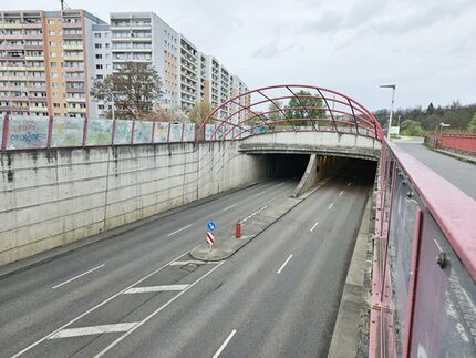 Tunnel B 93