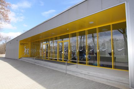 Sporthalle - Eingang