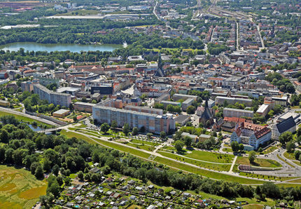Blick auf Zwickau-Zentrum mit Muldeparadies
